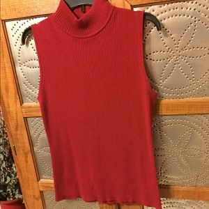Sleeveless mock turtle sweater